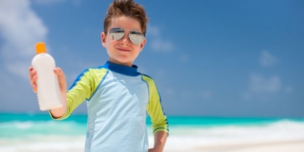 comprar una camiseta con protección solar para niños